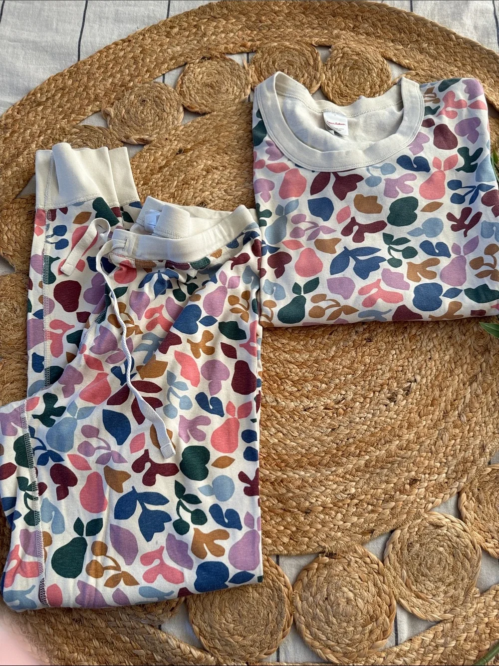 Hanna Andersson 100% cotton Floral Pajama Set. Adult L. ***read****